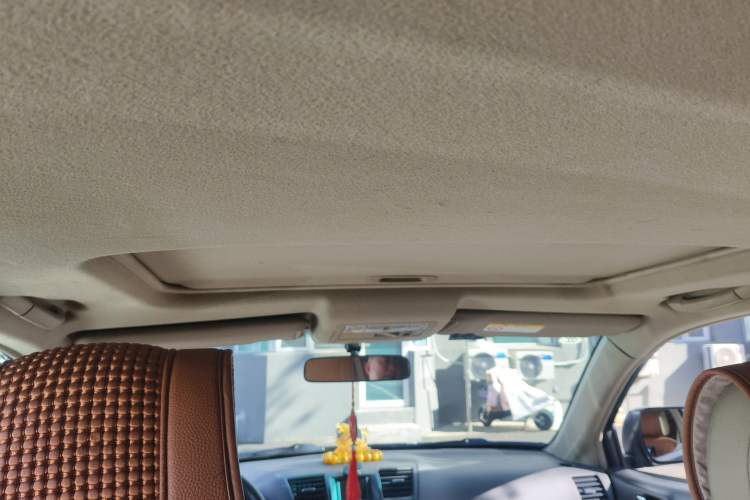 Used Toyota Highlander 2012 2.7L Two-Wheel Drive 7-Seater Luxury Edition Headliner