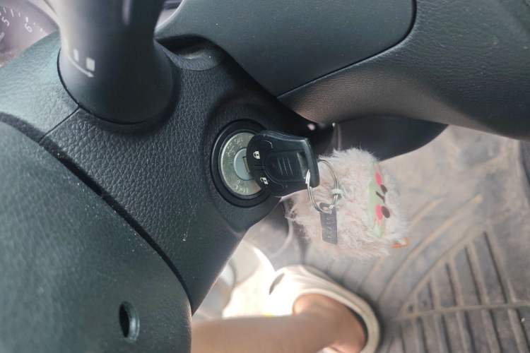 Used Nissan Navara 2017 2.5L Manual 4x4 Luxury Edition QR25