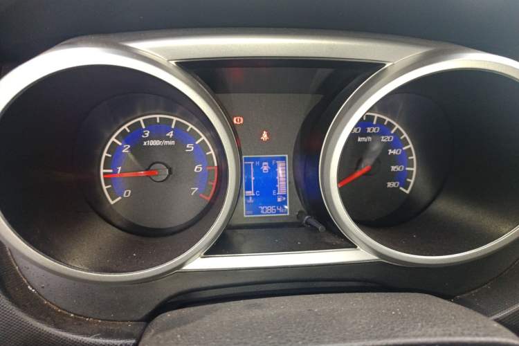 Used CHANGAN KAICHENG Ounuo S 2014 1.3L Happiness Model
