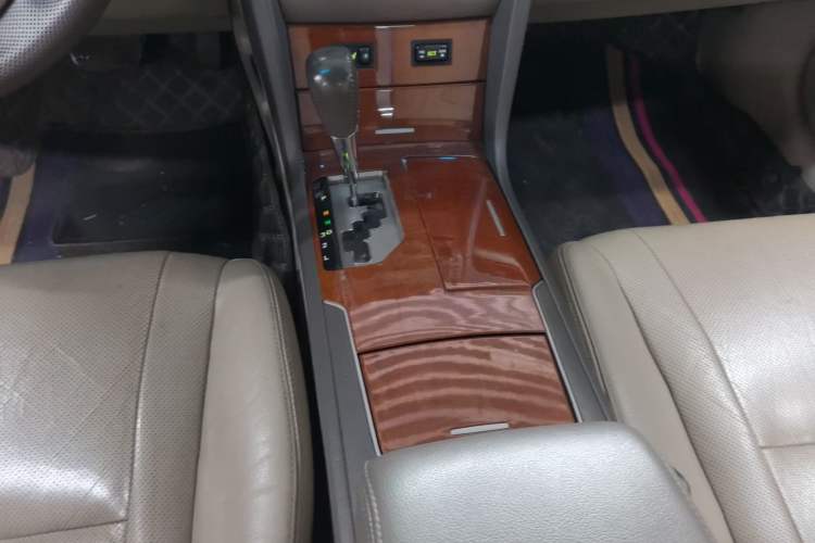 Used Toyota Camry 2013 200G Classic Luxury Edition