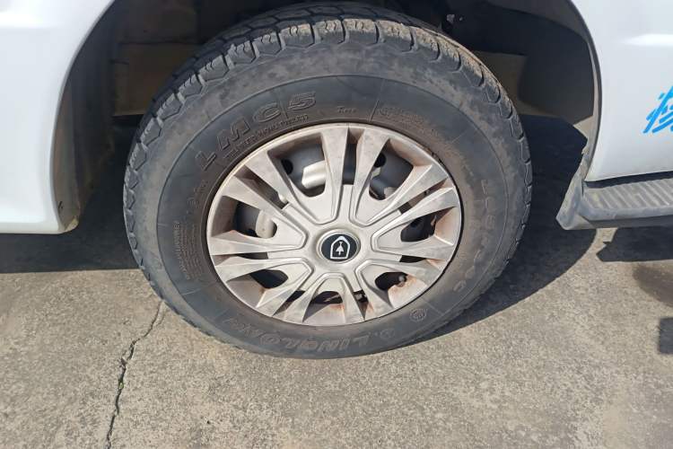 Used Jinbei Hiace 2014 2.0L 5th Generation Kuaiyunwang Business Version 4G20B
