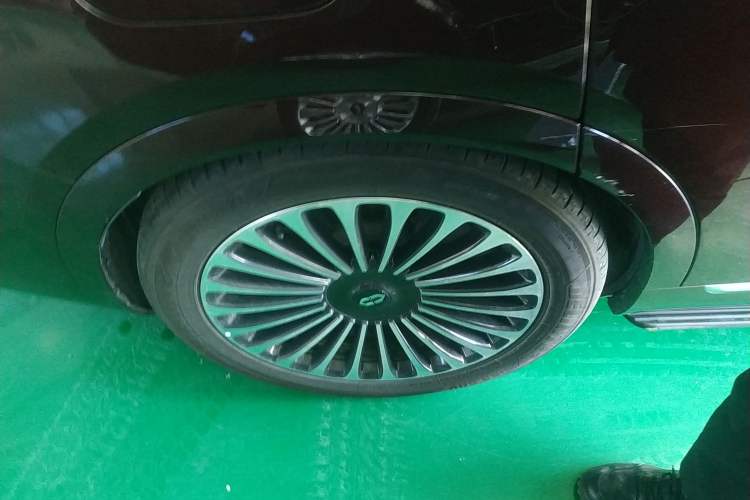 Used Hima AITO M9 2025 Extended-Range Ultra Version 52 kWh 6-Seater