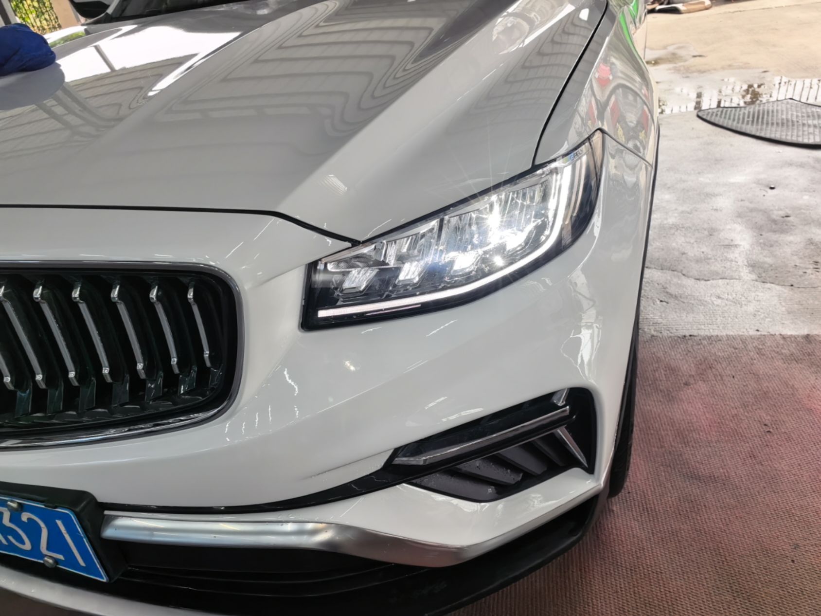 Geely Auto Emgrand X7 Sport 2022 1.8TD DCT Zhiya Trim — снимка 8