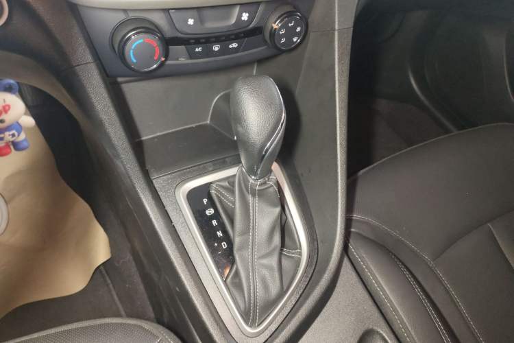 Used Buick GT 2021 Revised Version Flagship 1.5L Automatic Elite Edition Gear Lever