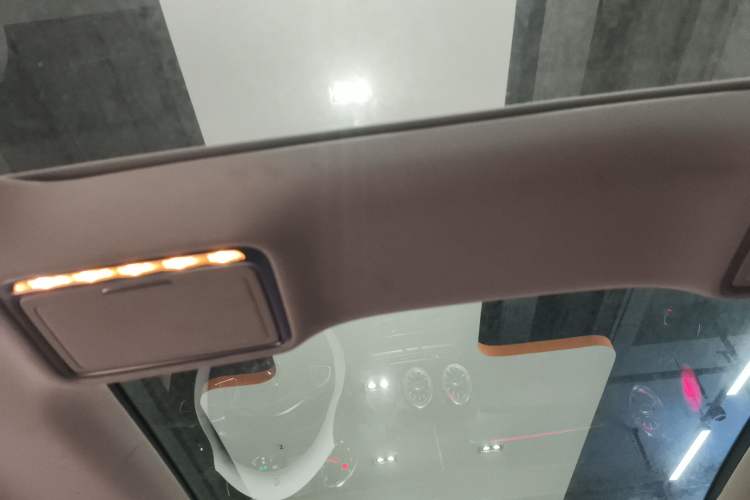 Used Mercedes-Benz C-Class 2017 C 200 L Sport Edition Headliner