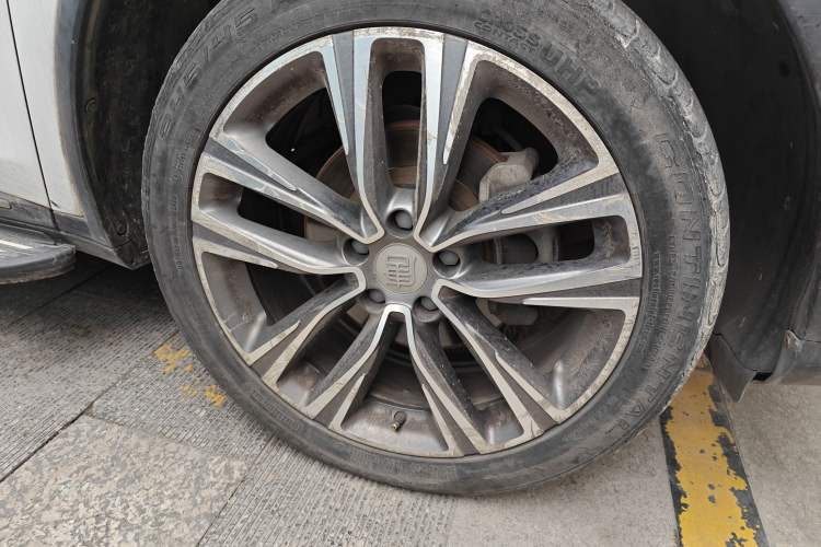 Used BYD Tang 2018 2.0T Automatic SmartConnect Prestige 7-Seater China V Standard Right Front Wheel Hub