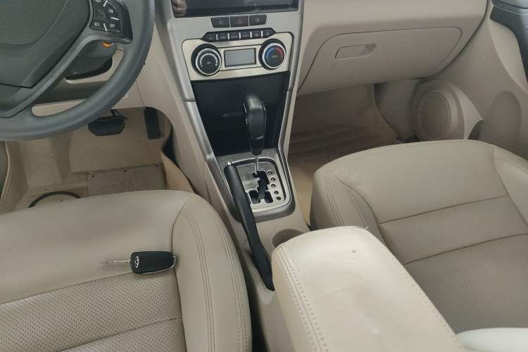 Used Chery Tiggo 3 2014 1.6L CVT ZhiShang Edition
