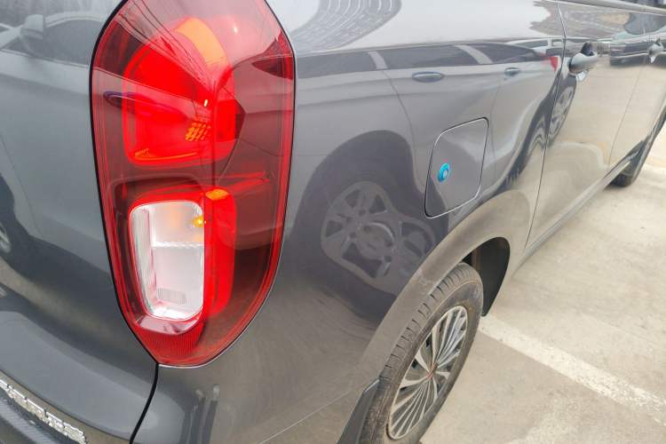 Used Wuling Hongguang New Energy 2025 Extended-Range Hybrid 50 km Standard Version