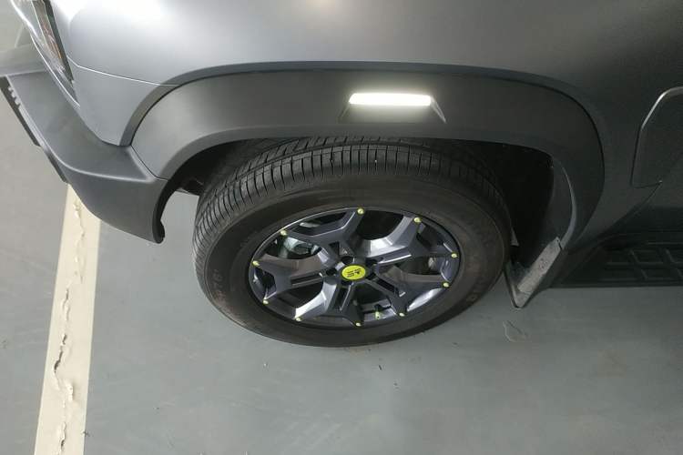 Used JETOUR Traveler C-DM 2024 C-DM 129KM Linye Edition Left Front Wheel Hub