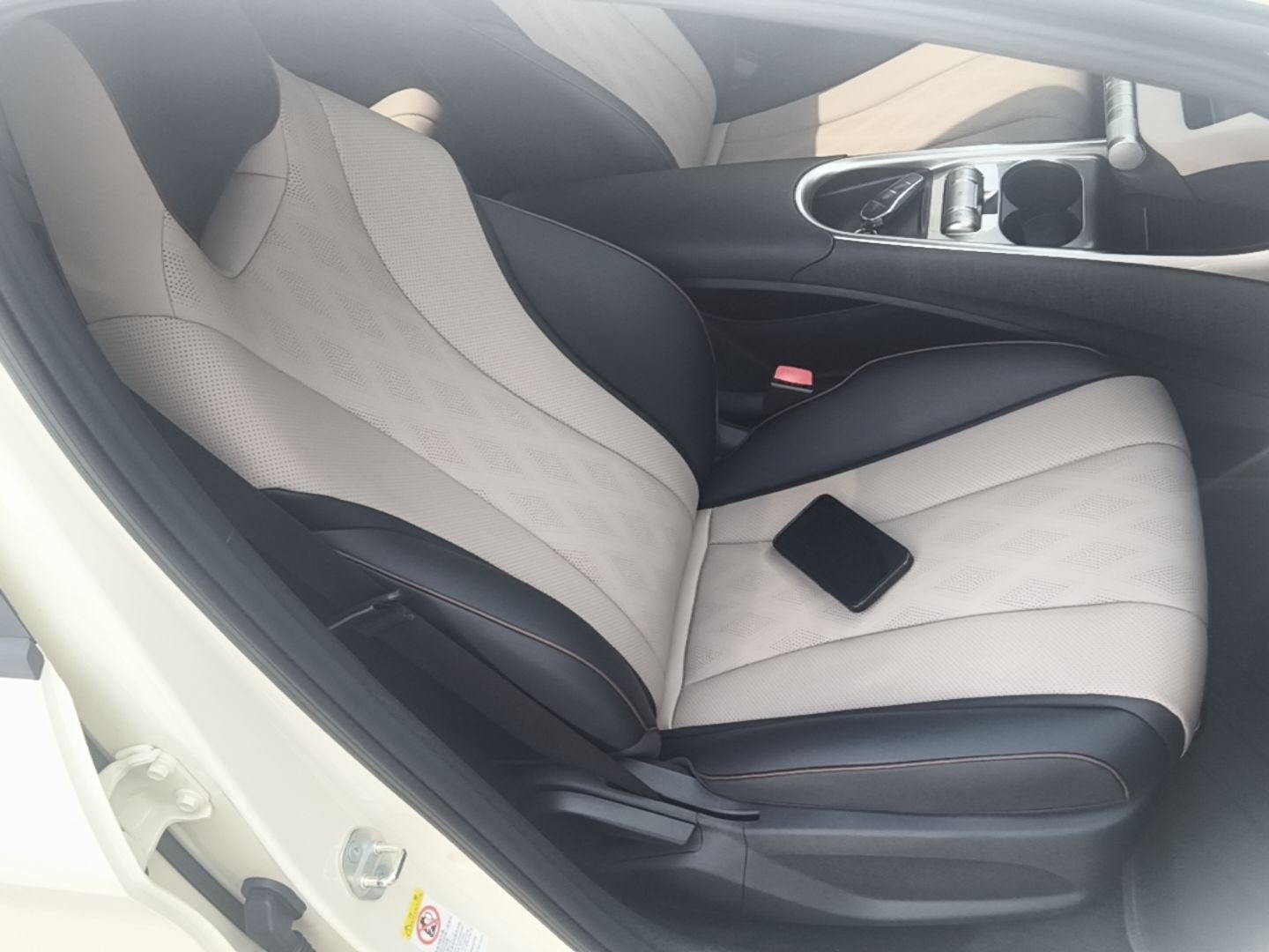 BYD Dolphin 2024 Honor Edition 420km Freedom Version — снимка 19