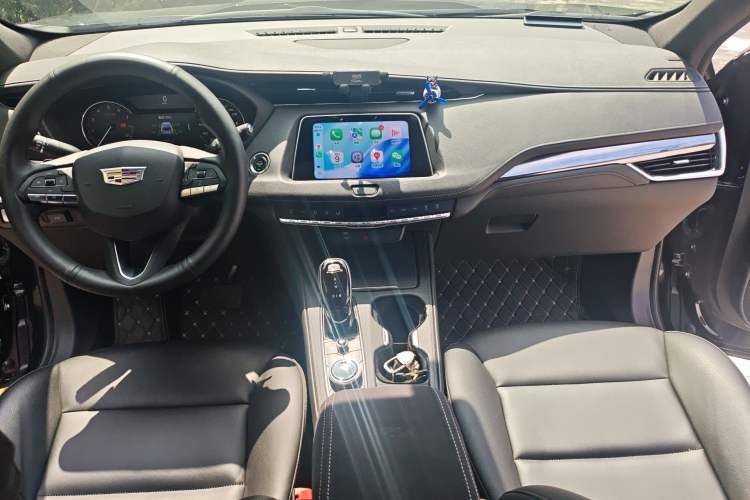 Used Cadillac XT4 2022 28T Two-Wheel Drive Fashion Edition Center Console