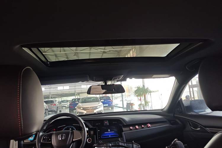 Used Honda Civic 2021 HATCHBACK 220TURBO CVT Dynamic Control