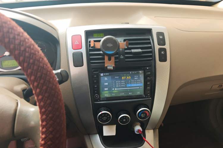 Used Hyundai Tucson 2009 2.0L Manual Two-Wheel Drive Fashion Edition
