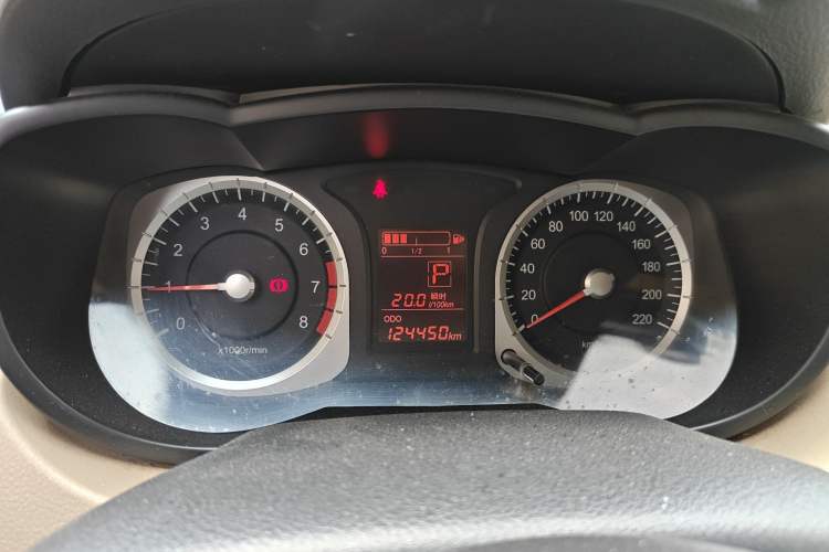 Used Venucia R50 2012 1.6L Automatic Comfort Edition Instrument Cluster