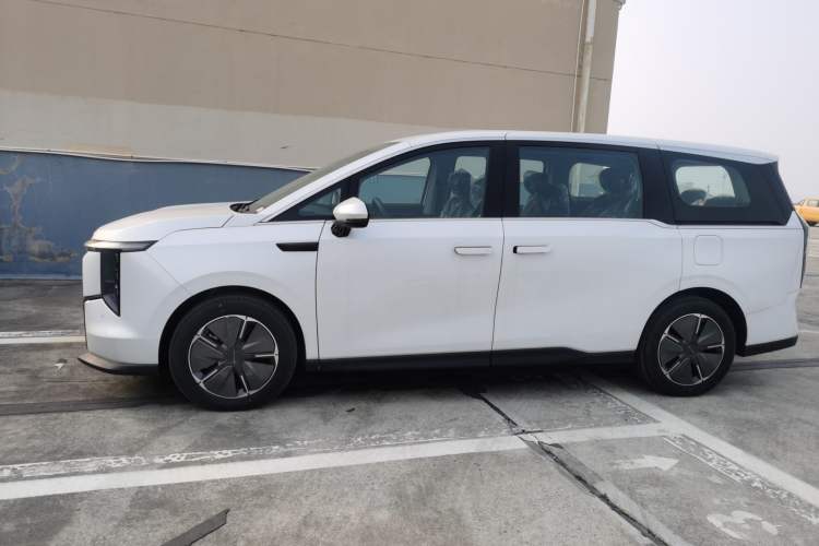 Used SAIC MAXUS Dajia 7 2024 Revised Version Super Hybrid Long-Range Edition Enjoyment Version
