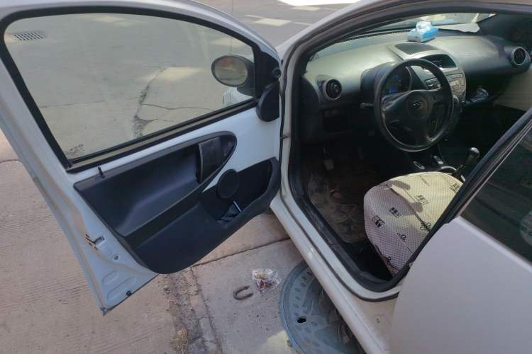 Used BYD F0 2010 Shangkui Patriotic Edition 1.0L XuanKu Model Driver Seat