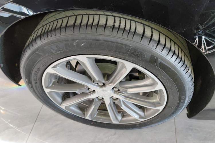 Used Buick LaCrosse 2021 652T Luxury Model
