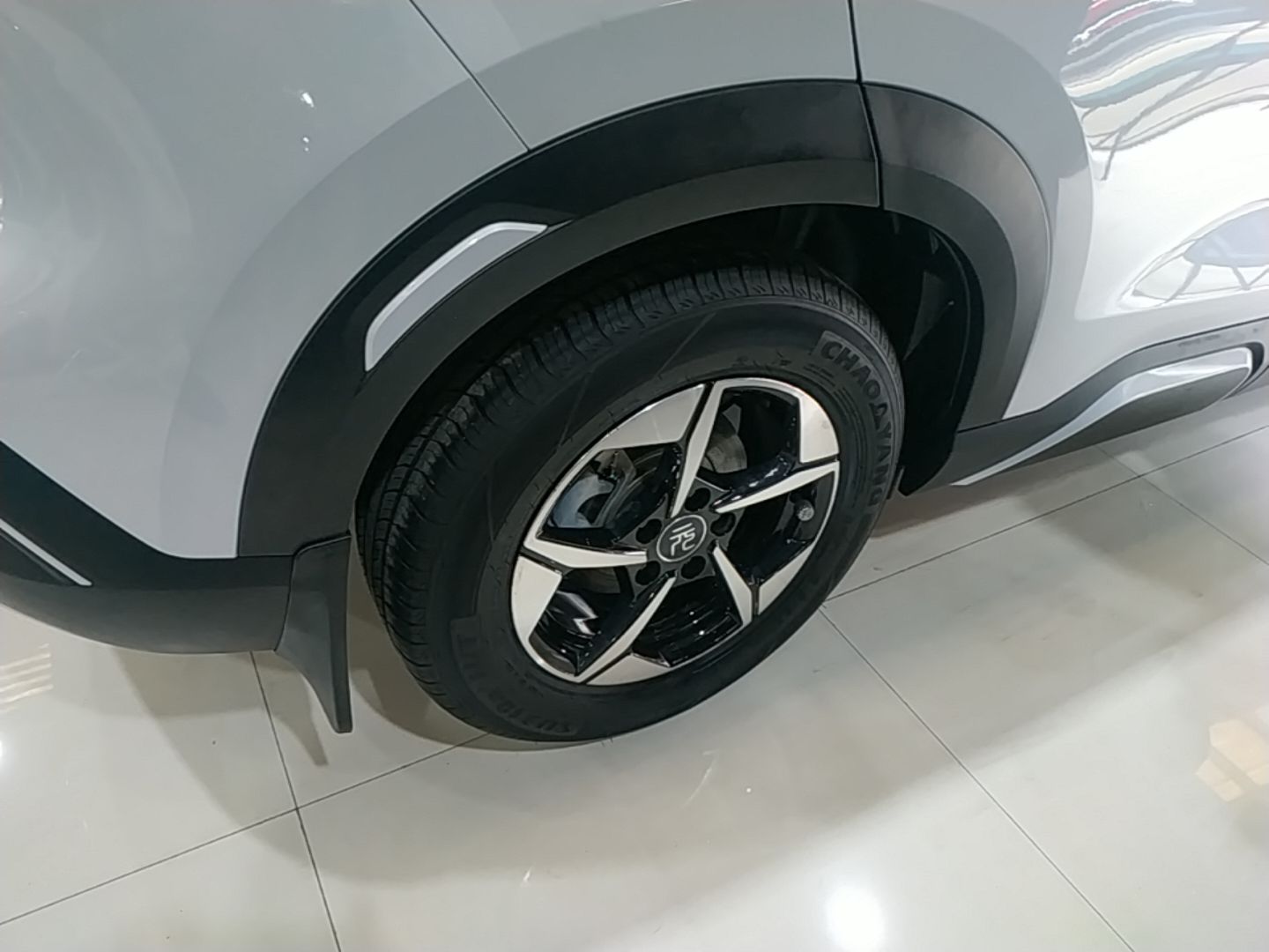 BYD Yuan UP 2024 401KM Leading Edition — снимка 11