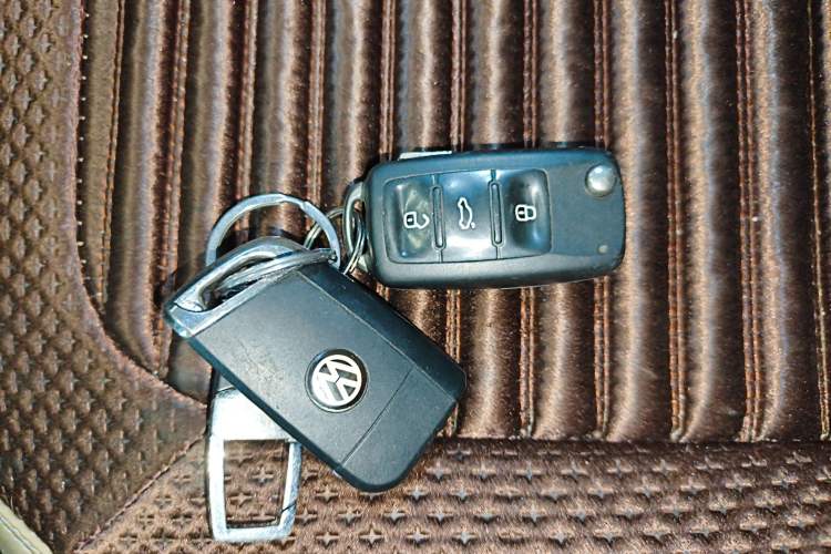 Used Volkswagen Polo 2014 1.4L Automatic Comfort Edition Vehicle Key