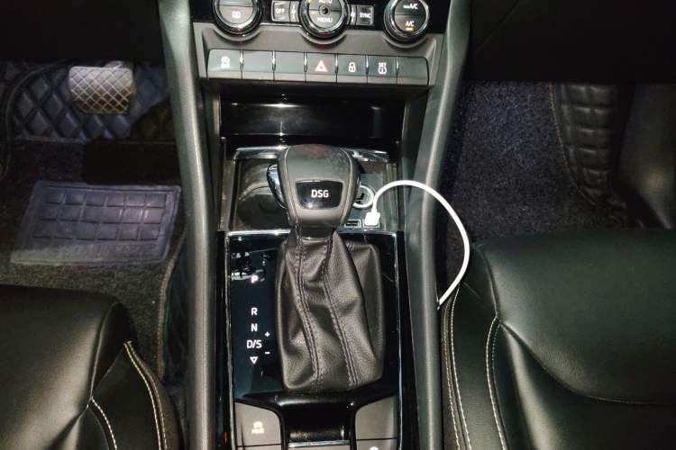 Used Skoda Kodiaq 2018 Restyled TSI330 7-Seater Two-Wheel Drive Luxury Enjoyment Edition Gear Lever