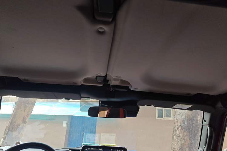 Used BAIC Off-Road BJ40 2019 2.3T Automatic Four-Wheel Drive Urban Hunter Edition Premium Model China VI Emission Standard