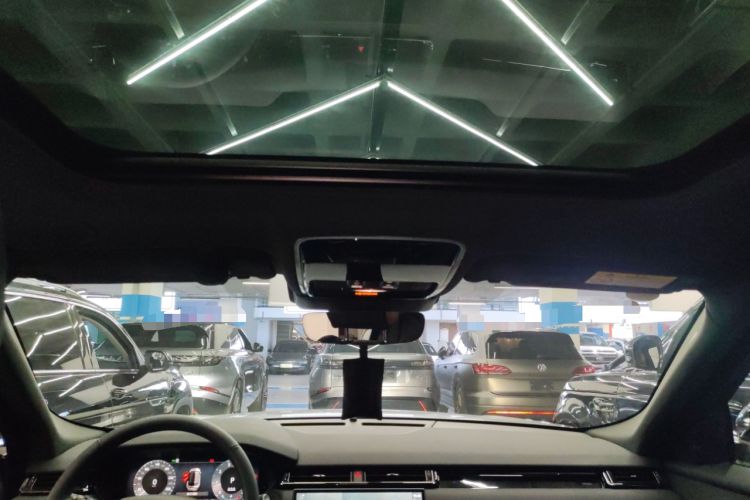 Used Land Rover Range Velar 2024 Dynamic SE Headliner