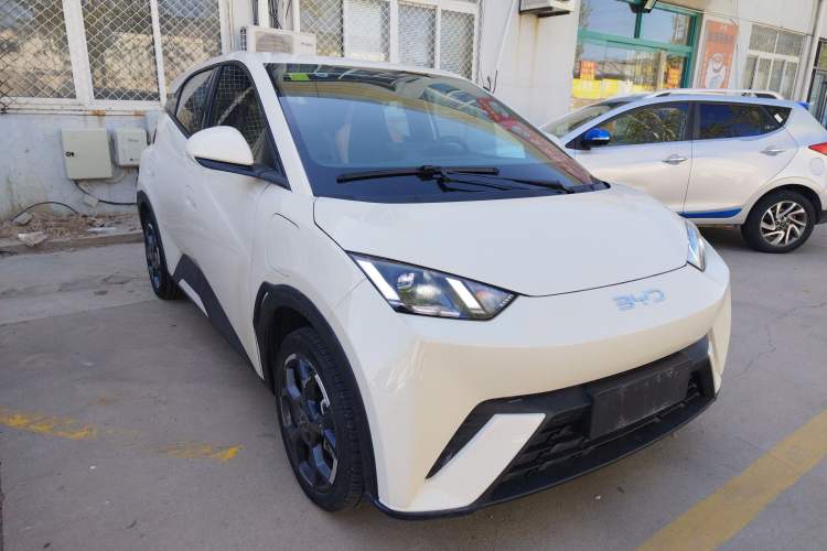 Used BYD Seagull 2025 405 km Flying Edition Front Right 45 Deg