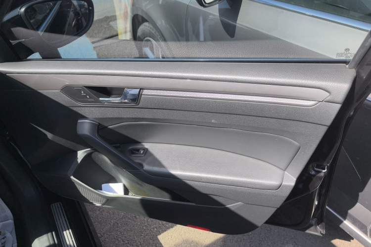 Used Volkswagen Passat 2017 330TSI DSG Luxury Edition
