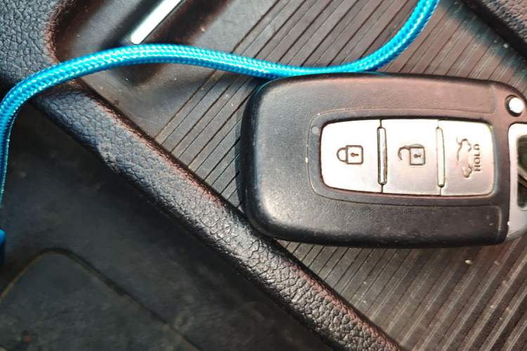 Used Hyundai Elantra (5th Generation / Langdong) 2012 1.6L Manual Leading Model