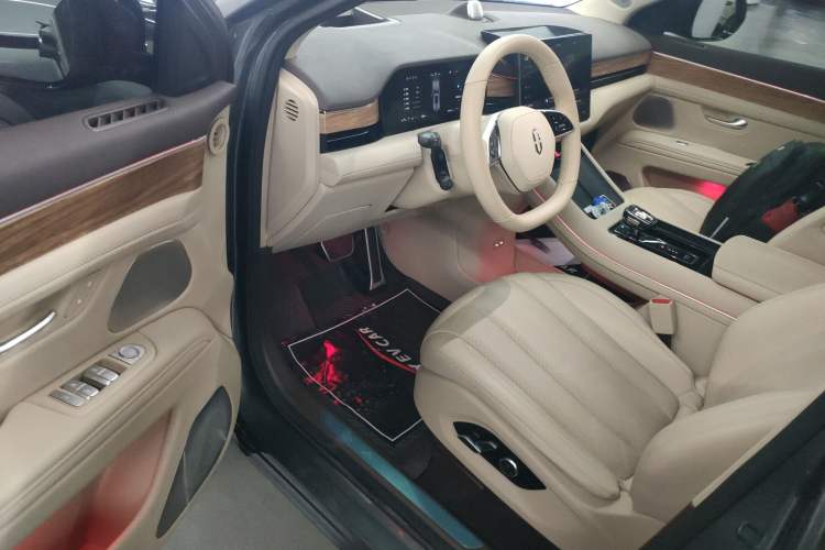 Used Hima AITO M7 2024 1.5T Rear-Drive Plus Version 5 Seats
