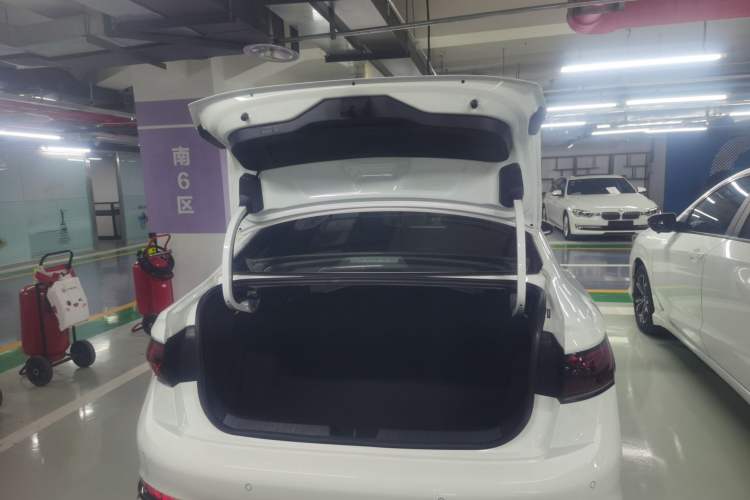 Used Volkswagen Sagitar 2023 300TSI DSG Excellence Edition Trunk