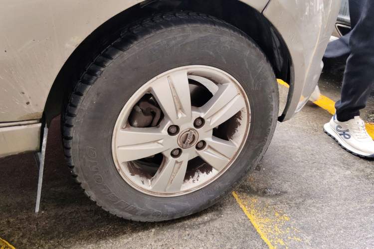 Used Jinbei New Hiace X30L 2021 1.5L Business Central Air-Conditioned Coach China VI Standard SWC15M Right Front Wheel Hub