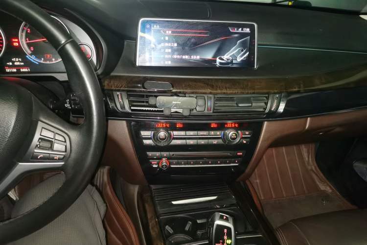 Used BMW X5 2017 xDrive28i
