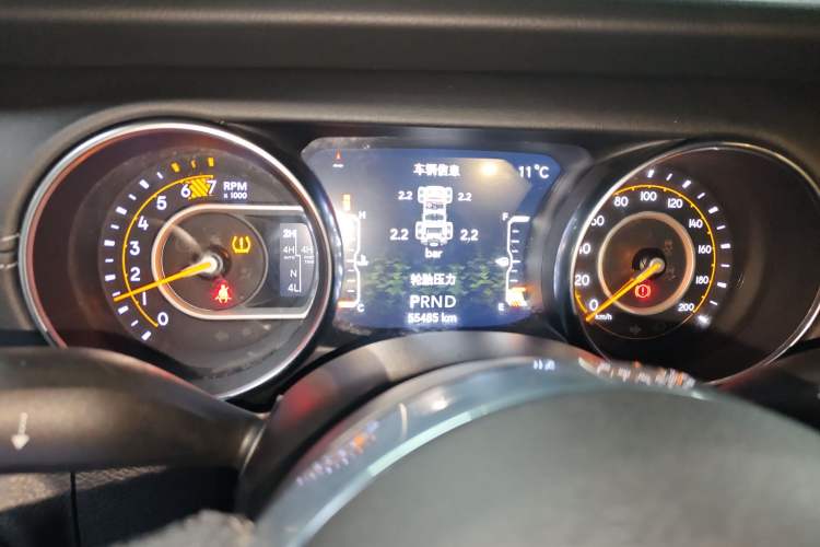 Used Jeep Wrangler 2019 2.0T Sahara Four-Door Version China VI Emission Standard
