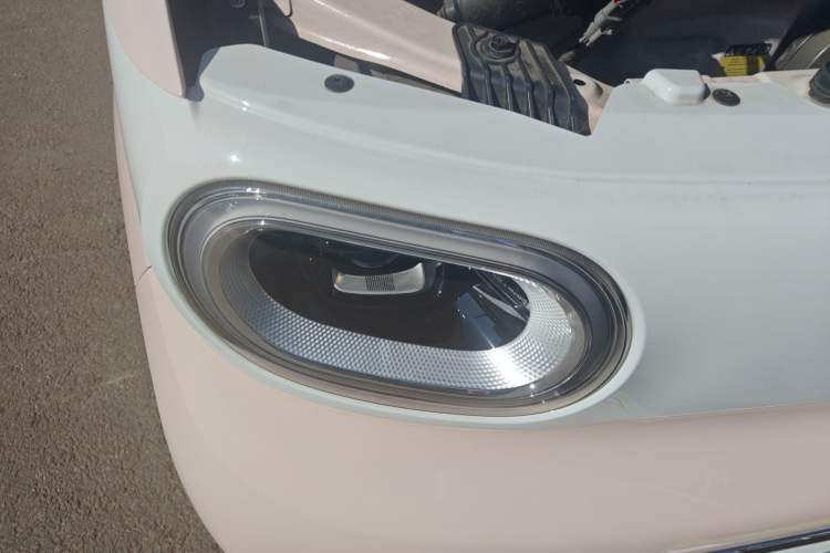 Used Wuling Hongguang MINIEV 2024 3rd Generation 215km Advanced Version Right Front Headlight