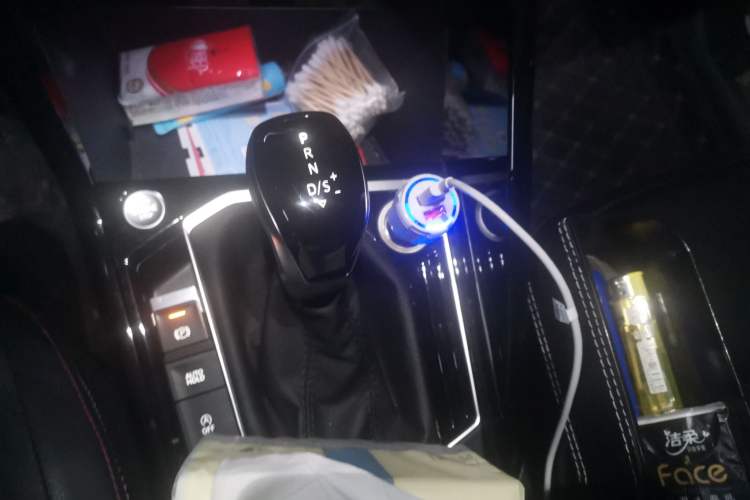 Used Volkswagen Tayron 2019 330TSI Two-Wheel Drive Luxury Model China VI Standard
