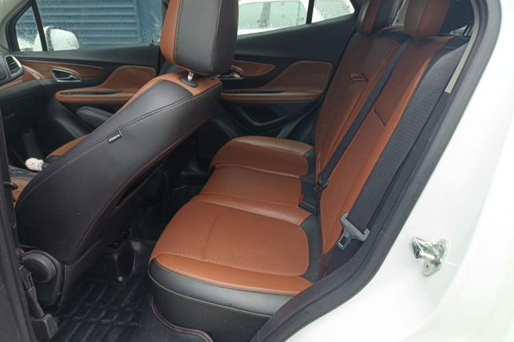 Used Buick Encore 2013 1.4T Automatic Two-Wheel Drive Leading Model Left Rear Seat