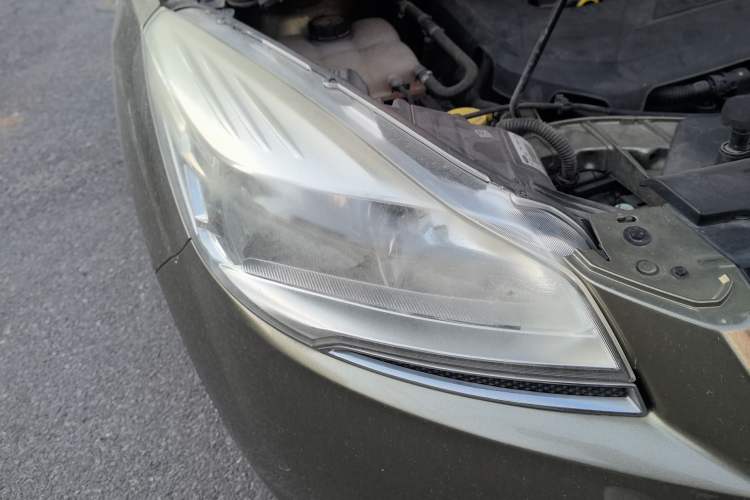 Used Ford Kuga 2013 1.6L GTDi Two-Wheel-Drive Trend Model