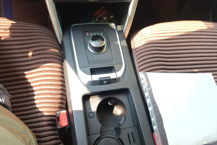 Used Land Rover Discovery Sport 2018 240 PS SE Version
