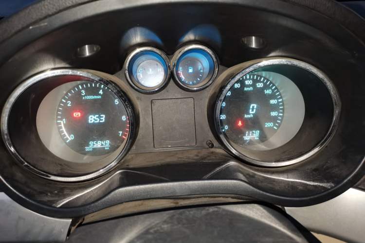 Used CHANGAN KAICHENG Ruixing M90 2016 2.0L Standard Version 4G94S