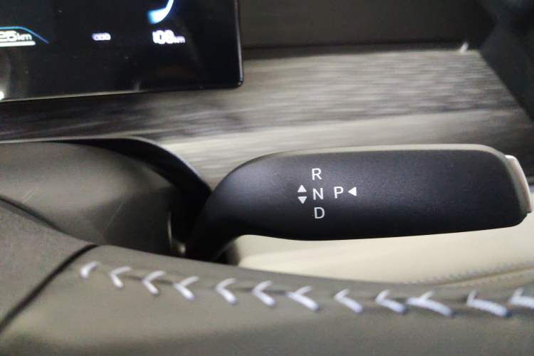 Used BYD Seal 05 DM-i 2026 DM-i 128KM Luxury Edition Gear Lever