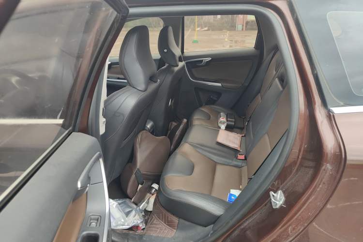 Used Volvo XC60 2015 T5 AWD Zhiyuan Edition
