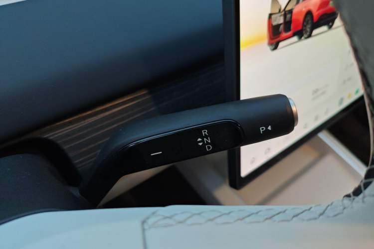 Used ONVO L60 2024 60 kWh All-Wheel Drive