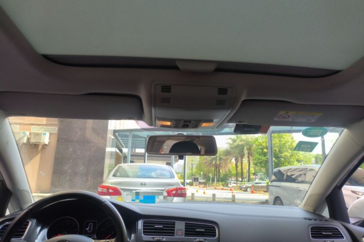 Used Volkswagen Golf 2018 230TSI Manual Comfort Version
