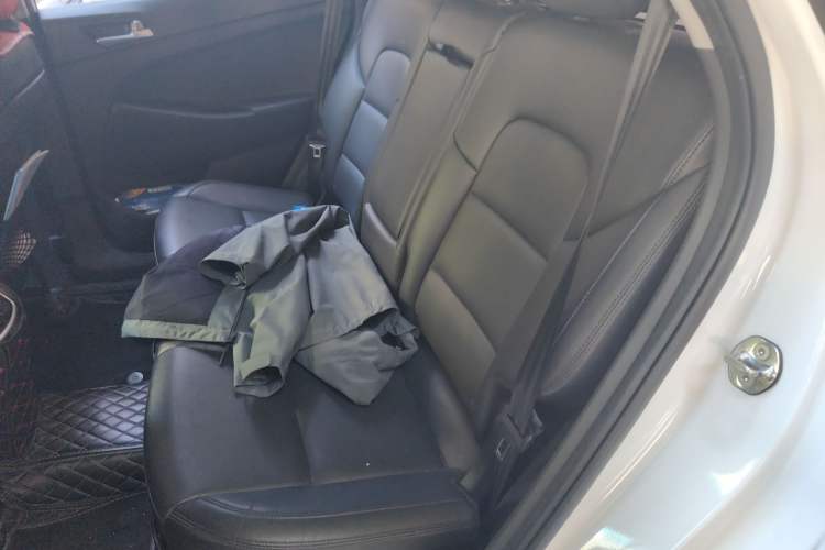 Used Hyundai Tucson 2015 1.6T Dual-Clutch Two-Wheel-Drive Smart Model
