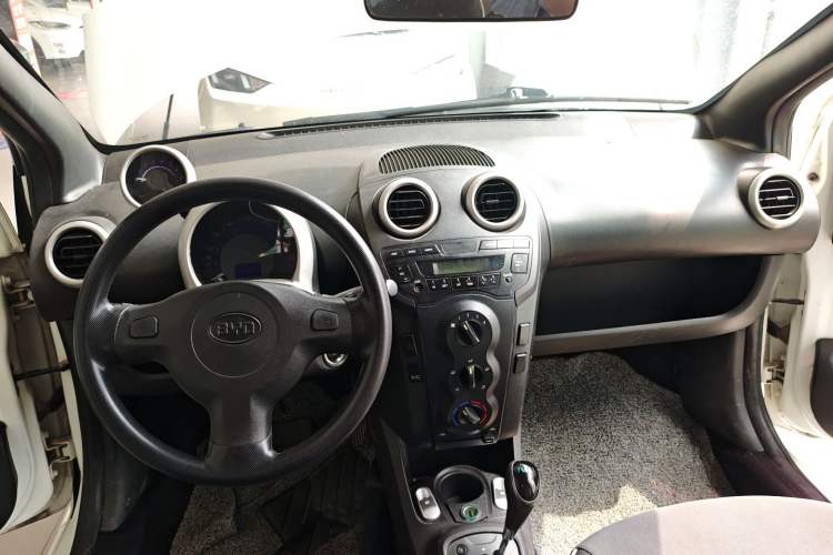 Used BYD F0 2015 1.0L AMT XuanKu Model
