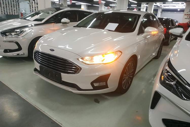 Used Ford Mondeo New Energy 2018 2.0 PHEV Smart-Controlled Fashion Edition China VI Standard