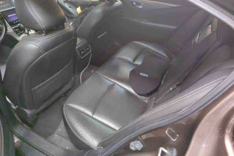 Used Infiniti Q50 2014 3.7L Luxury Edition Left Rear Seat