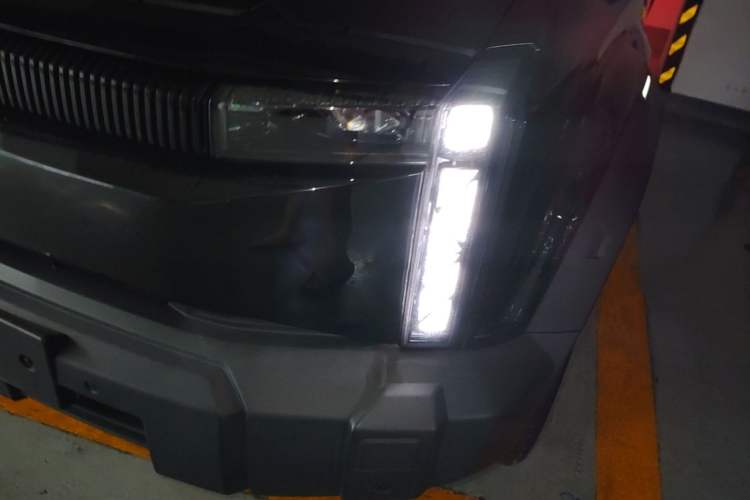 Used iCAR 03 2024 401km Range Two-Wheel Drive Standard Yuechao Version