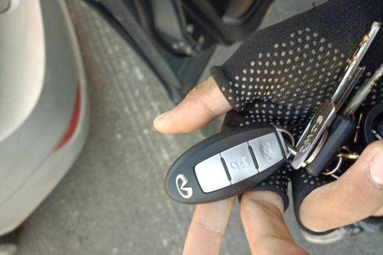 Used Infiniti Q50L 2015 2.0T Comfort Edition